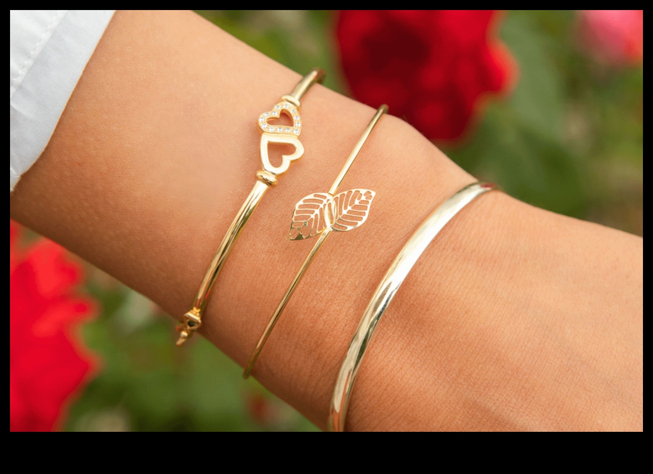 Chic Couture: Bijuterii de modă de bază pentru femeia modernă