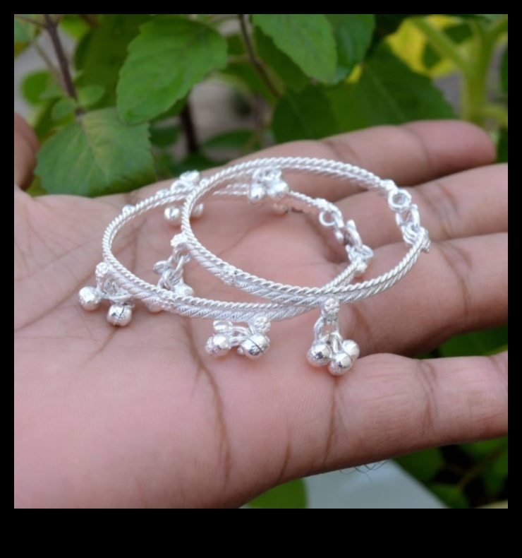 Whispers of Whimsy: îmbrățișează jocul cu Whimsy Anklets