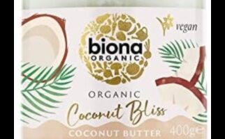 Cocos Bliss: Descoperirea bogăției laptelui de cocos de casă