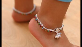 Whispers of Whimsy: îmbrățișează jocul cu Whimsy Anklets
